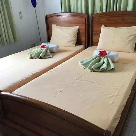 Royale Self Catering Apartments アンス・ロワイヤル エクステリア 写真